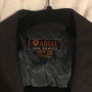 Ariat pro-series 12R show coat. Barely worn.